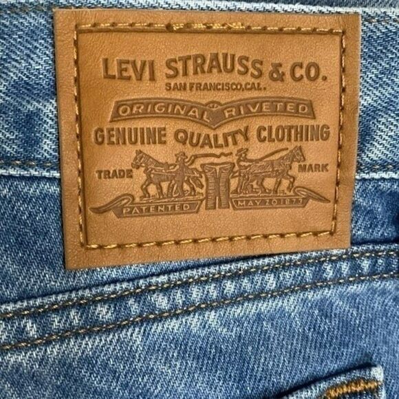 Levi’s Medium Wash Wedgie Jeans 31 NWOT - Picture 9 of 12